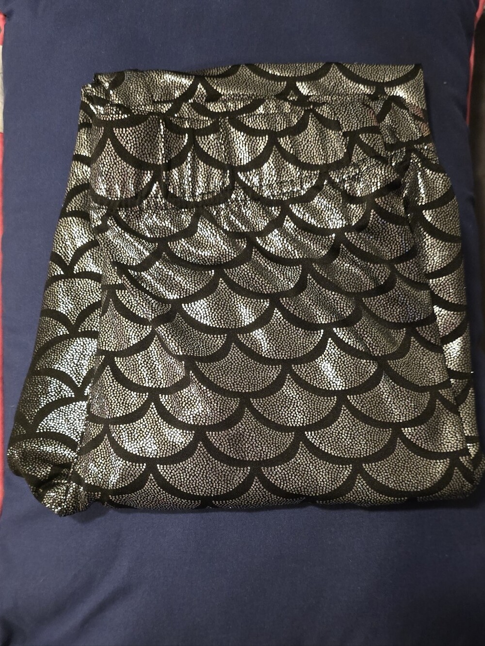 Women's Black Metallic Pattern Leggings